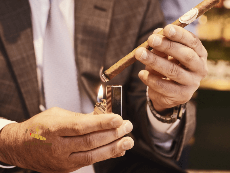 không nên sử dụng bật lửa kém chất lượng